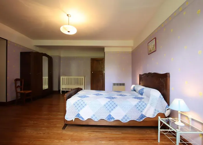 Chez Ladarre בית נופש